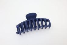 Load image into Gallery viewer, Claw Clips - Round
