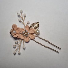 Load image into Gallery viewer, Formal Floral Pins
